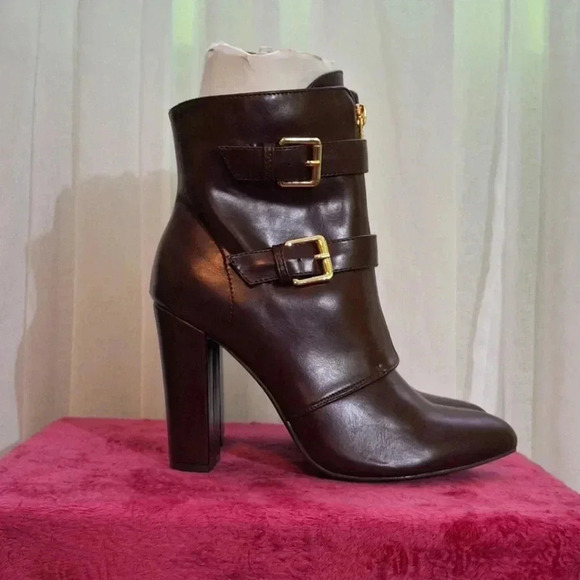 JUSTFAB  "Zola" burgundy booties NWOT - Picture 7 of 8